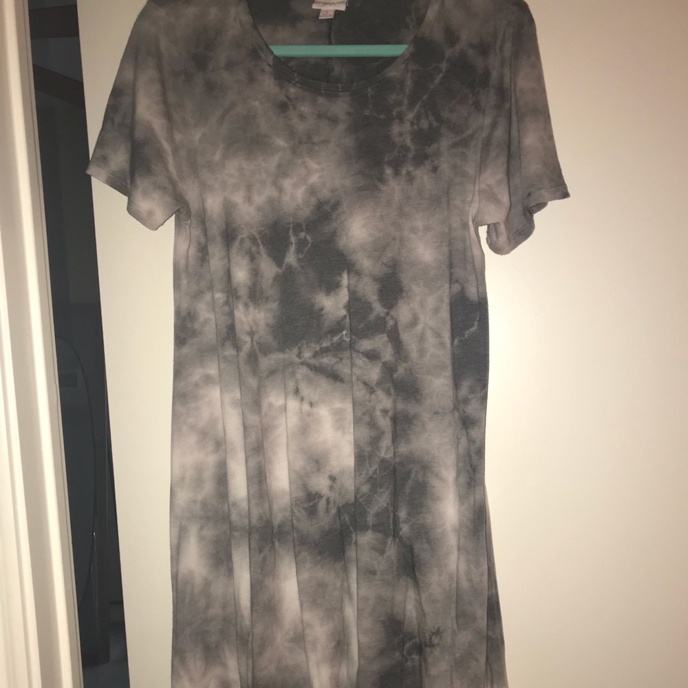 Lularoe Tie Dye Gray Carly Small